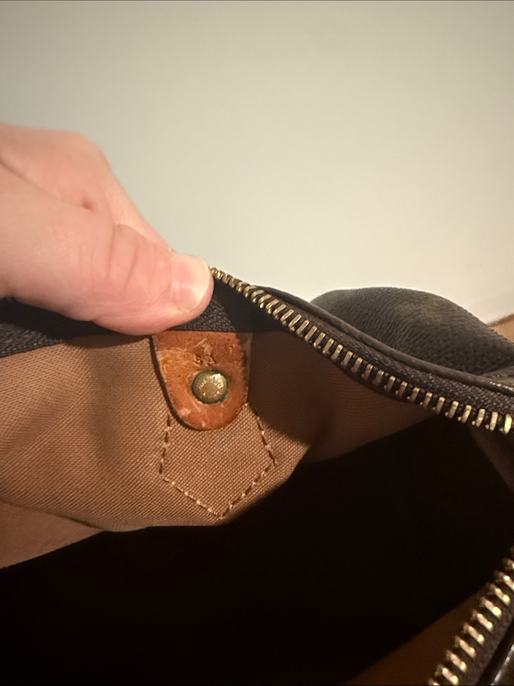 Authentic Louis Vuitton 30 speedy bought custom painted here on posh. - Picture 7 of 9